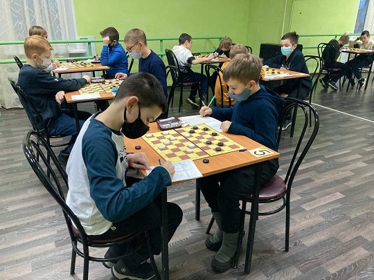 Определились победители первенства области по русским шашкам