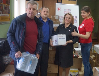 Приморский район направил вторую партию гуманитарной помощи для Донецка и Луганска