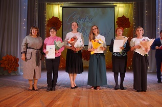 В Приморском районе наградили лучших учителей