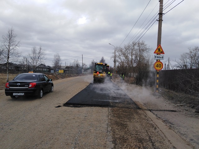 В Приморском районе продолжаются ремонты автомобильных дорог