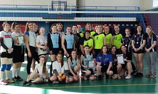 В Приморском районе состоялись соревнования по волейболу среди женских команд