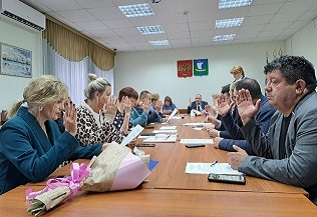 На сессии районного Собрания депутатов Приморского муниципального района приняли решение по 15 вопросам.