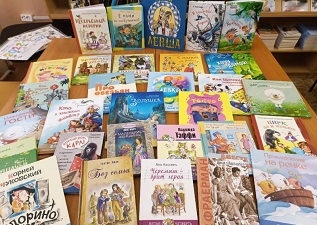Библиотеки Приморского района получили в подарок новые детские книги