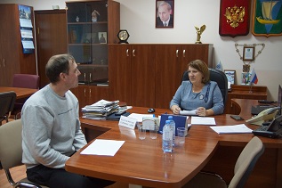 Валентина Рудкина провела прием граждан по личным вопросам